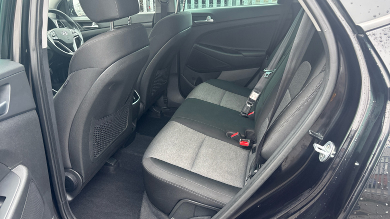 Hyundai Tucson 1.6 CRDi 48V MHD SE Nav 5dr 2WD Diesel Estate